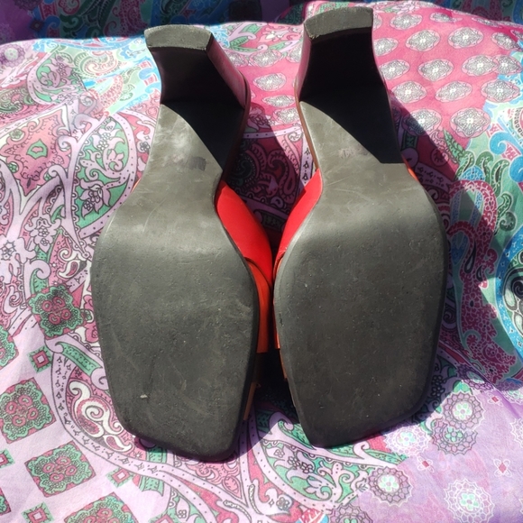 Sandals - Picture 3 of 5